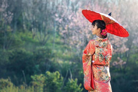 運命の輪の守護天使像